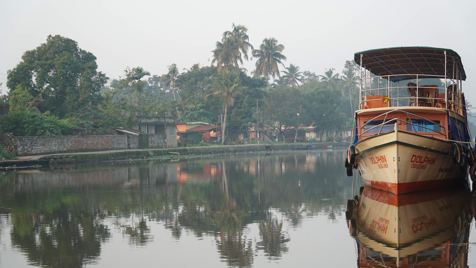 I frantically started searching online with my spotty 3G connection to figure out what train I was on and reroute myself before I ended up somewhere too far away. I got off in a small town called Kottayam because it looked like I could take a public ferry from there to Alleppey, where I had meant to go. I got to the ferry right as it was about to leave.