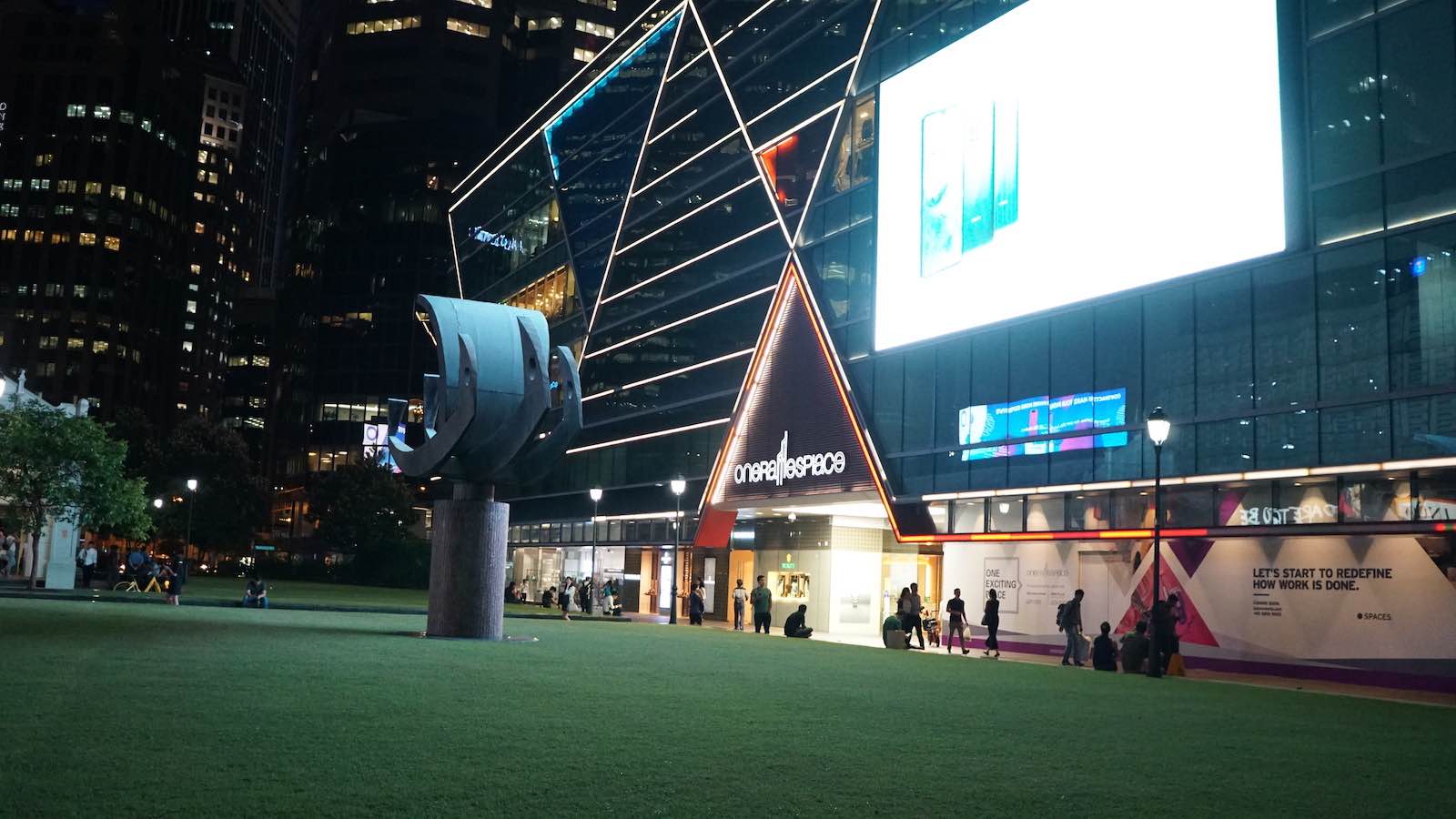 A square in the middle of a downtown office plaza. I got a futuristic vibe from this place because of how clean and global it felt.